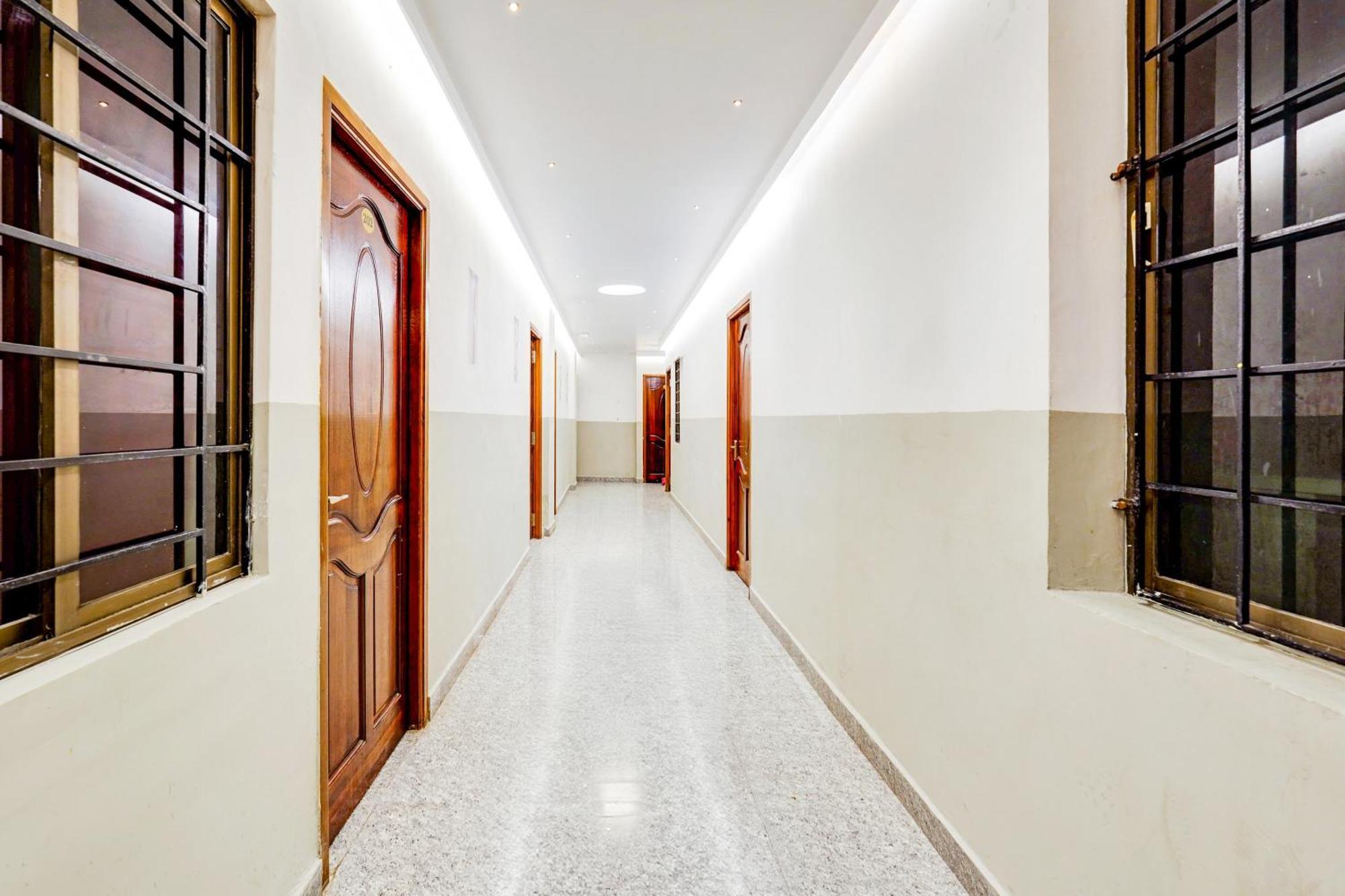 Super Hotel O White Town Formerly Seascape Residency Pondicherry Exterior photo
