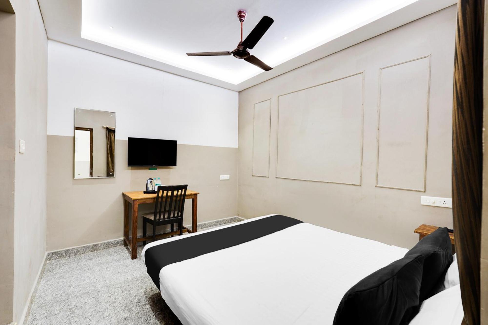Super Hotel O White Town Formerly Seascape Residency Pondicherry Exterior photo