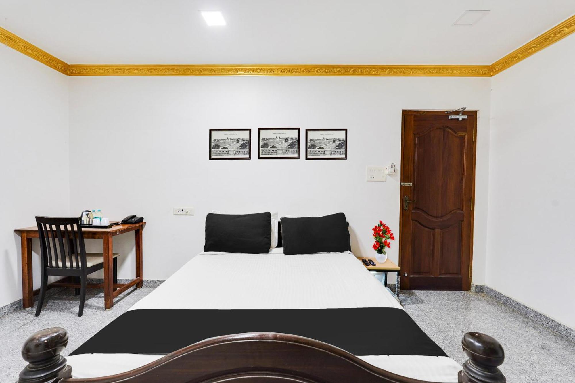 Super Hotel O White Town Formerly Seascape Residency Pondicherry Exterior photo